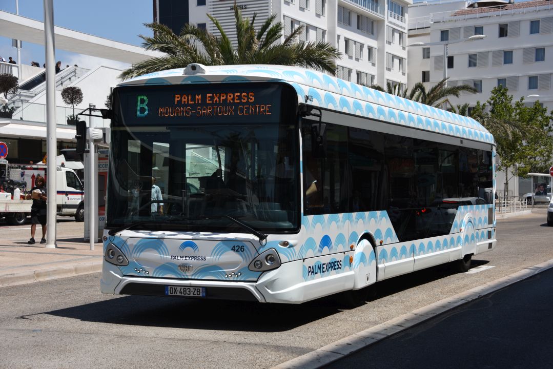 palm-bus-426-bus-de-cannes-le-cannet